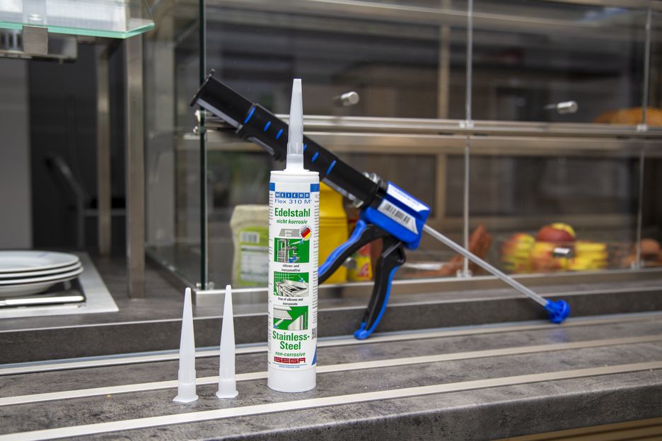 Weicon Flex 310M Sealant White/Black/Clear/Stainless Steel - Image 3